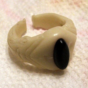 Toy ring? - Costume Jewelry