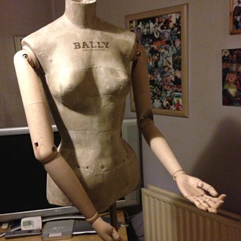 A Bally manikin Mannequin