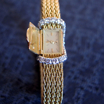 Vacheron Constantin Ladies Gold & Diamond Watch - Wristwatches