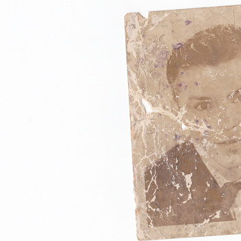 Early Frank Sinatra signed Photograph (maybe) - Photographs
