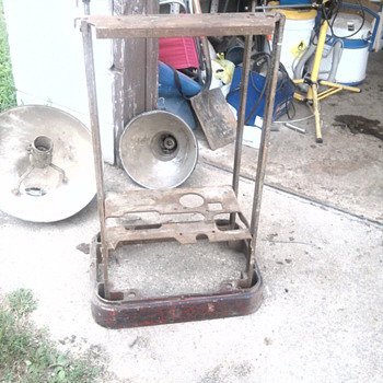 Gas pump base and lights. - Petroliana