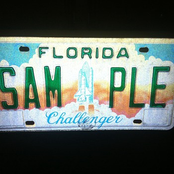 Space shuttle Chalenger license plate - Signs