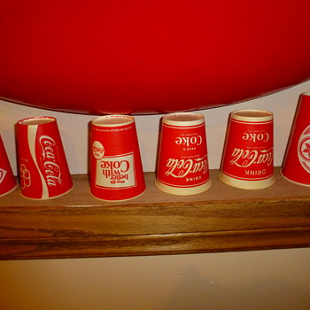 Collection of vintage paper cups. - Coca-Cola