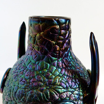 Detail pictures sof Thomas Webb & sons bronze vase (1878). Christopher Dresser, attr.  - Art Glass