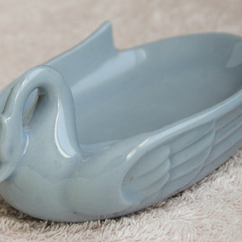 Art-Deco Ceramic Swan..... - Art Deco