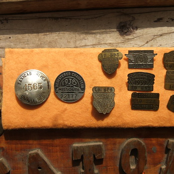 Vintage Chauffeur's Badges - Medals Pins and Badges