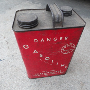 Cal-Can soldered gas can - Petroliana