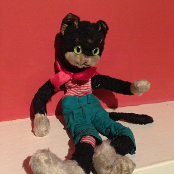 A old scruffy cat toy
