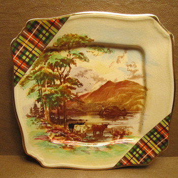 Grimwades Plate 6" by Royal Winton of England Mark ca 1945-50 - China and Dinnerware