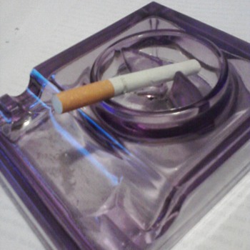 glass amthest ashtray? - Glassware