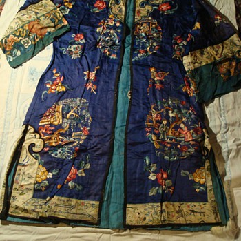 Antique Embroidered Chinese Silk Gown ca 1907
