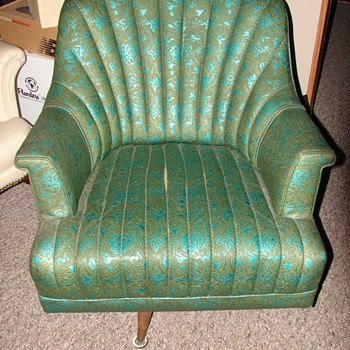 Trying to identify this chair! - Furniture