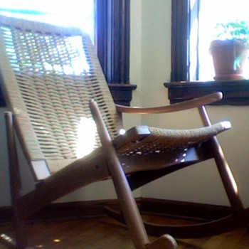 Wegner-Style Rocker (arm missing)