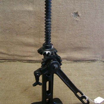 old  jack - Tools and Hardware