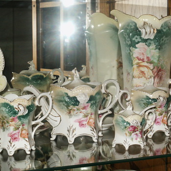 RS Prussia teal colored items