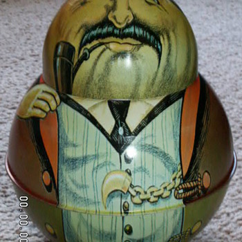 Vintage 1979 Bristol Ware BUSINESSMAN Roly Poly DIXIE QUEEN PLUG CUT Tin - Tobacciana