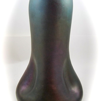Kralik Amethyst Vase, ca. 1900 - Art Glass