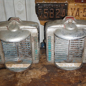 1957 Wurlitzer Diner Wall Juke Box Multi-Selectors - Coin Operated