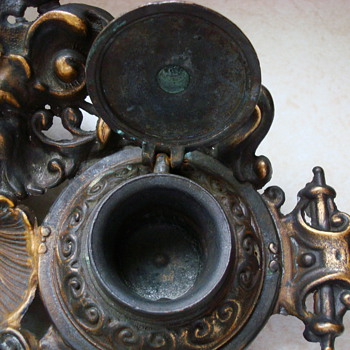 Brass double inkwell reverse side