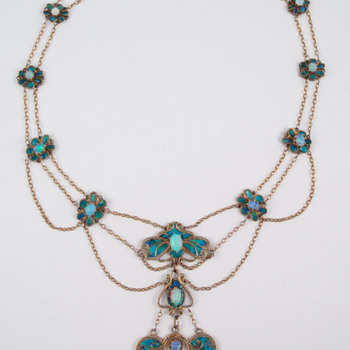 Arts & Crafts -- Agnes Pool enamel and opal necklace - Fine Jewelry
