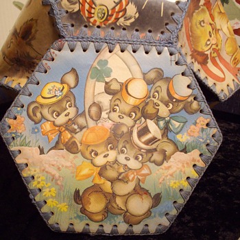 Supper cute box made from vintage cards.