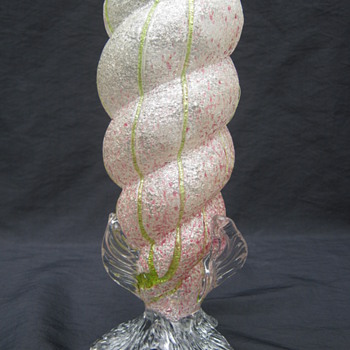 Kralik Shell Vase with a gorgeous Meteor / Silveria Decor ca 1900 - Art Glass