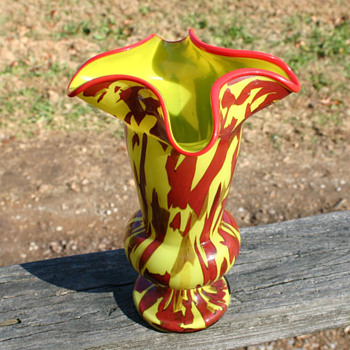 Franz Welz Chartreuse Variegated Vase - Art Glass