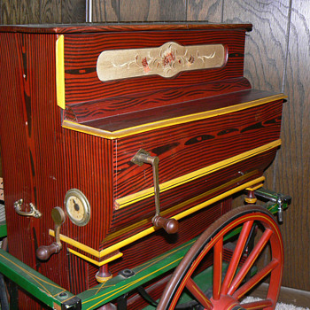 Faventia Barrel Piano - Music