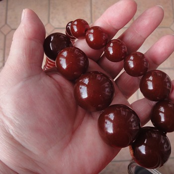 Art Deco Cherry Amber Round Bead Necklace - Art Deco