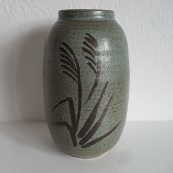 Tommy Kakinuma Studio Pottery Vase - Pottery