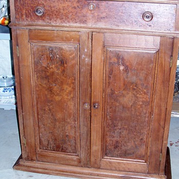 Locking Base for Furniture - Furniture