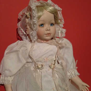 A pretty doll ,Cindy ?? - Dolls