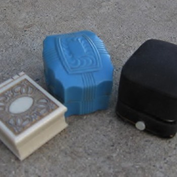 3 fun ring boxes: fabric push button & 2 plastics - Fine Jewelry