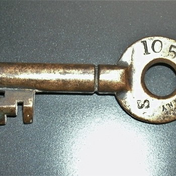 Central Railroad of New Jersey Switch Key - Railroadiana