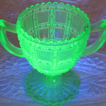 Vaseline Glass Sugar Bowl