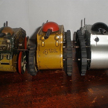 Marx Midget Climbing Fighting Tanks. Tin wind up 1930s-40s