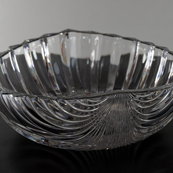 #26 Mid Century Crystal Fruit Bowl - Glassware