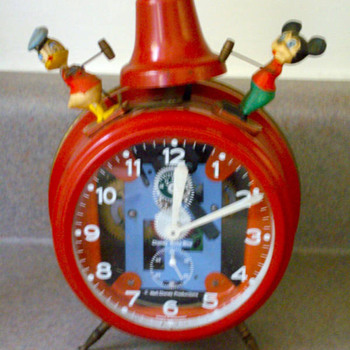 Animated Mickey and Donald  alarm - Clocks