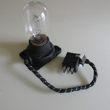 General Electric 500W 110V DMS-3200K Projection Lamp Bulb - Electronics