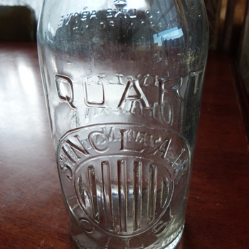 Sinclair Opaline Oils 1 Quart Oil Bottle 