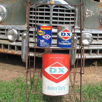 D-X oil cans