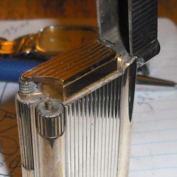 Rothschild Gas Lighter - Tobacciana