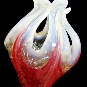 Kralik Flower ( yet another!) - Art Glass