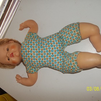 Cute Vintage doll - Dolls