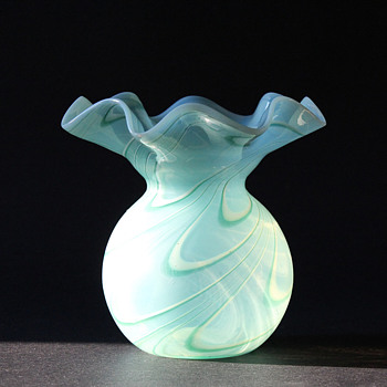 Kralik Pulled Feather Uranium Vase - Art Glass