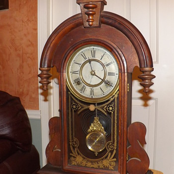 1880s New Haven Mantle Clock - Clocks