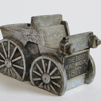 Cast Metal Car~Hood Ornament?~Great little piece - Model Cars