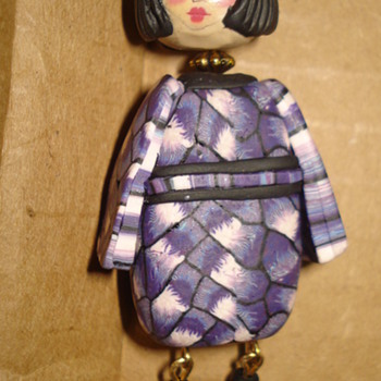 ESTATE FIND  JAPANESE GIRL PENDANT