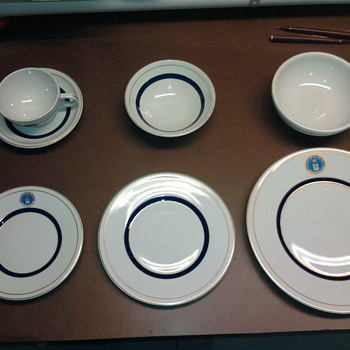 JFK Air Force One Dinner Plate Set - China and Dinnerware