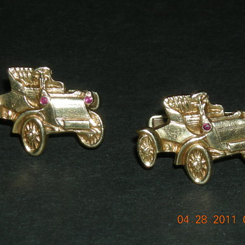 14K Gold 1903 Ford Model A Runabout
